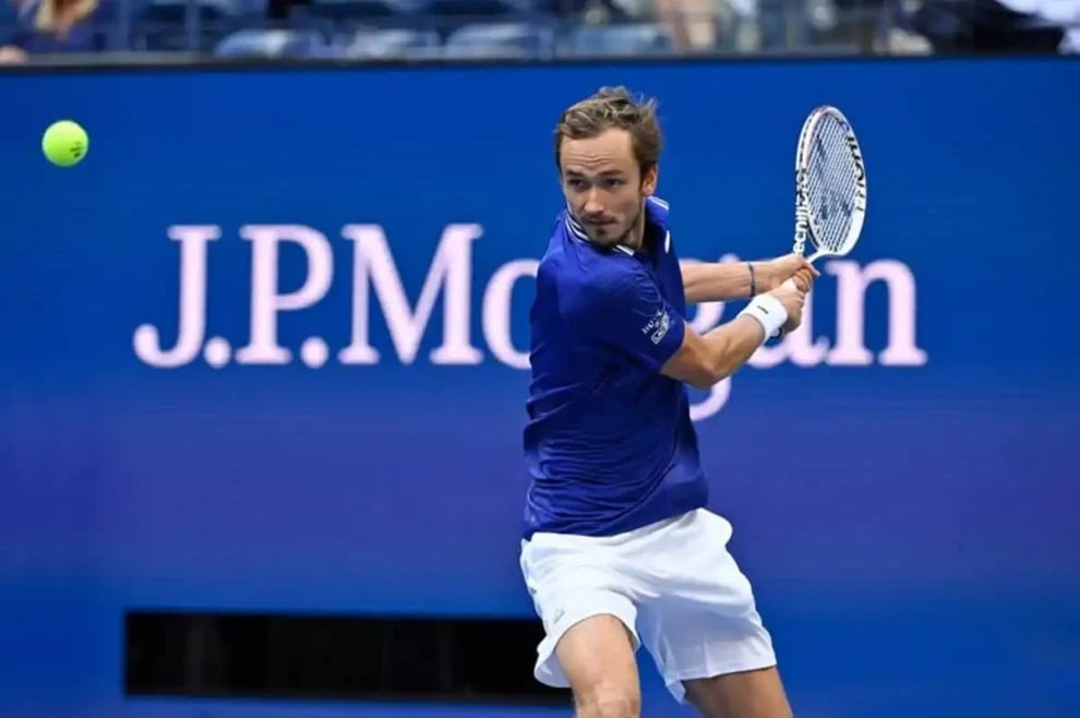 Medvedev remonta y vence a Daniel Mérida en el ATP 500 de Viena