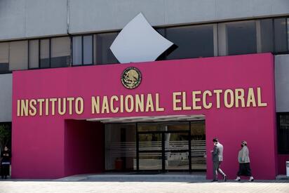INE La Cámara de Diputados prepara el procedimiento para elegir a quien encabezará el organismo electoral tras la renuncia de Guadalupe Taddei Zavala.  La Cámara
