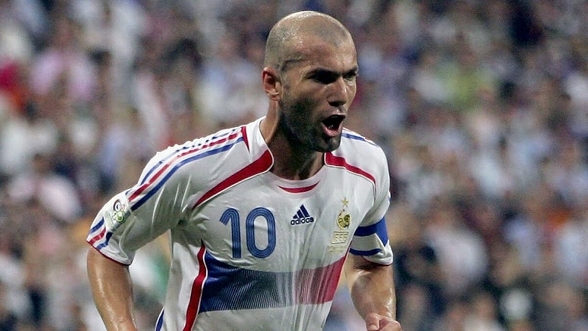 Camiseta de Zidane del Mundial 2006 sale a subasta por 30 mil euros