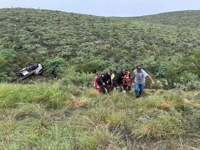 Pavimento mojado causa accidentes en la carretera Federal 57