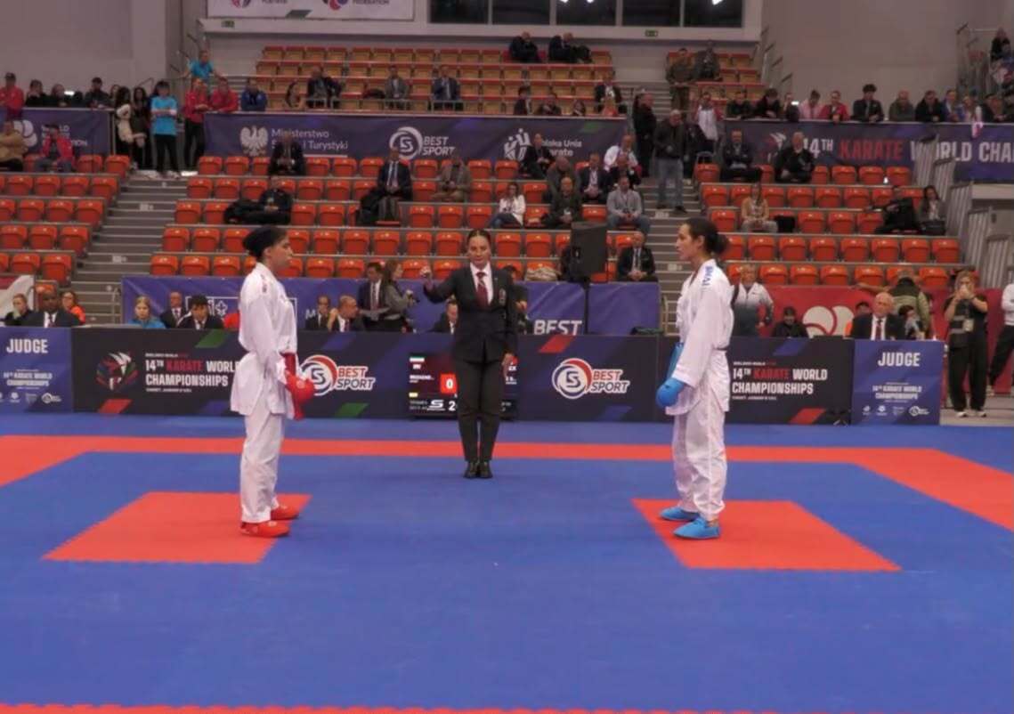 Alumna de la Normal Monclova compite en mundial de karate