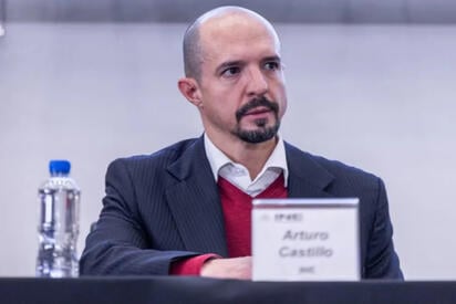 Arturo Castillo adelantó que se revisarán los contratos y procedimientos de contratación para determinar si ameritan auditorías.  El consejero electoral Arturo