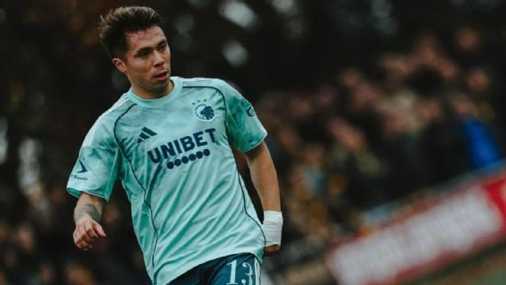Rodrigo Huescas brilla en su primera titularidad con el Copenhague
