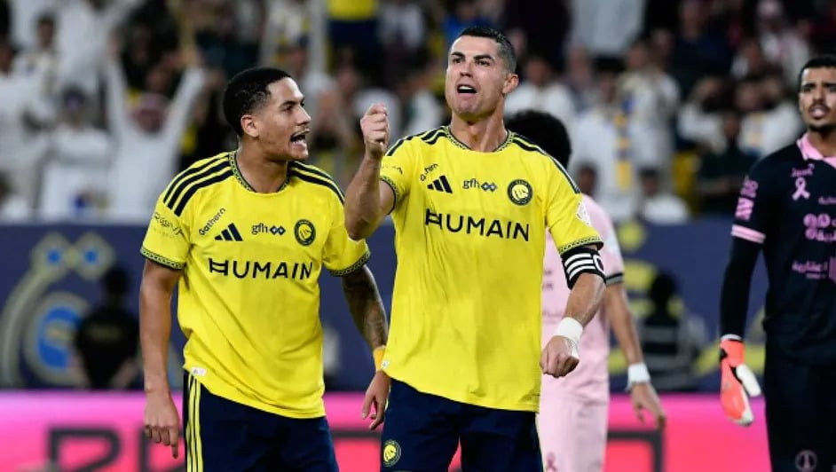 Cristiano Ronaldo anota hat trick y llega a 985 goles en su carrera