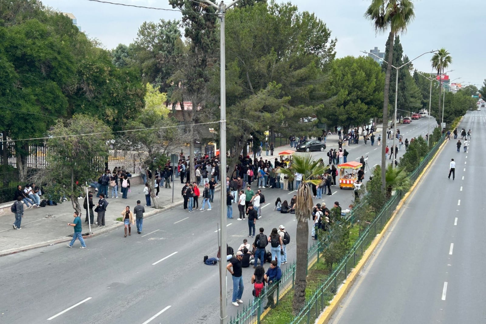 Estudiantes del Tec de Saltillo mantienen plantón y rechazan levantar la huelga