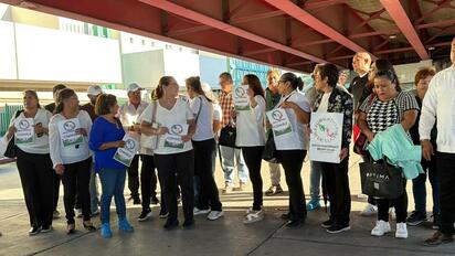 Empleados del IMSS respaldarán la movilización nacional para exigir la destitución del dirigente sindical por presuntas irregularidades.  Trabajadores