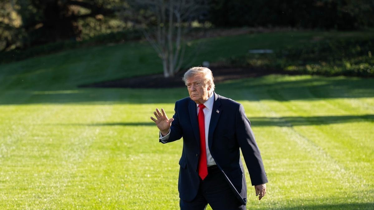 Trump asegura que el gobierno de Cuba no durará mucho más y anticipa cambios en la isla