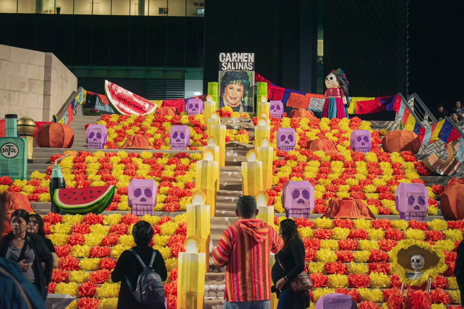 Desfile del Día de Muertos llena las calles de Torreón de color y tradición