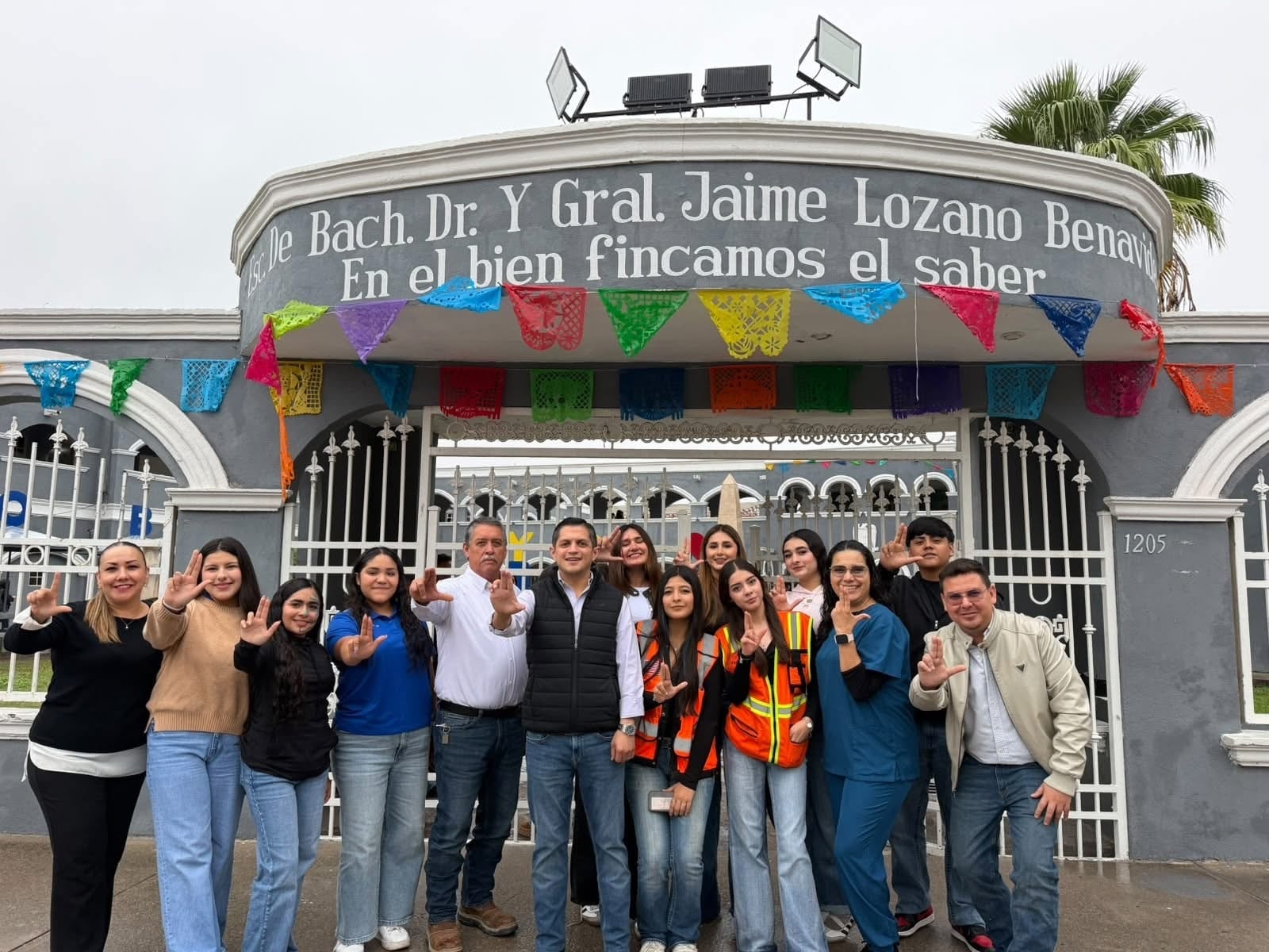 Directivos regionales de la UAdeC visitan la Escuela Jaime Lozano